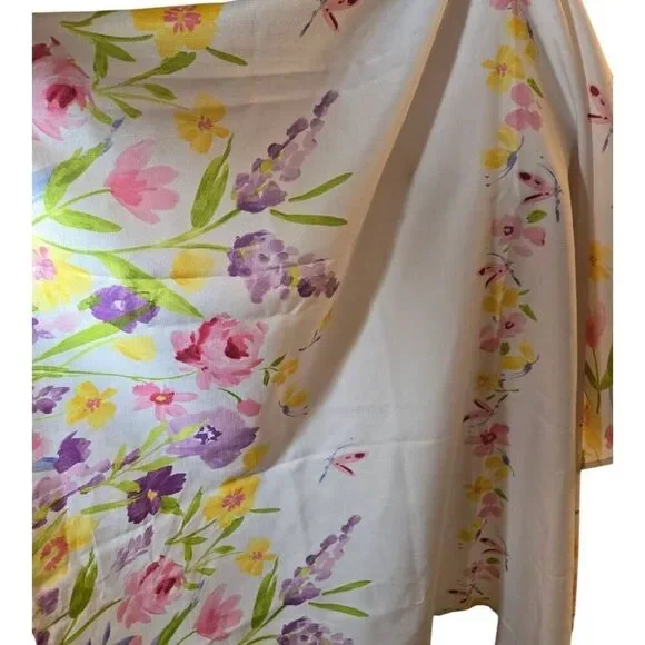 Rectangular Spring Floral Tablecloth - Picture 3 of 5